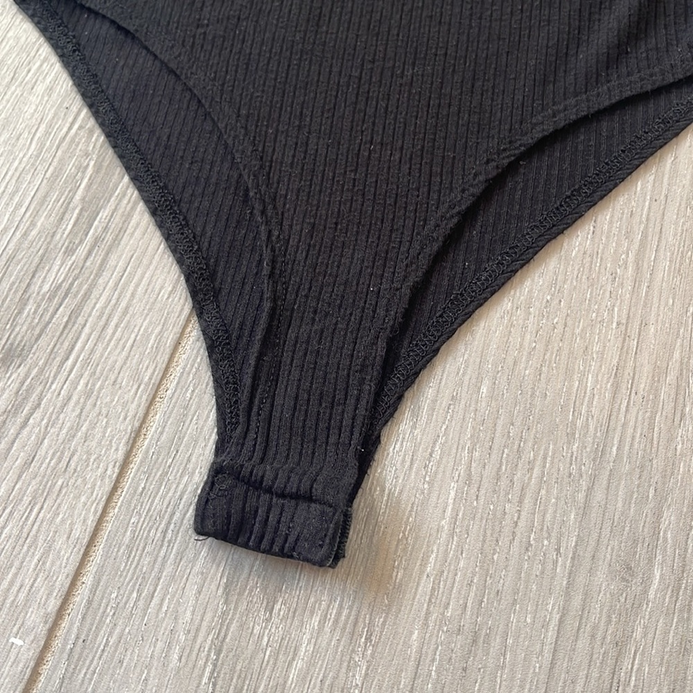 BLVD One Shoulder Long Sleve Black Bodysuit Fits Small / Medium - Picture 3 of 5